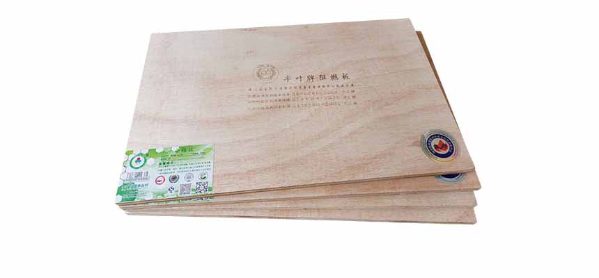 豐葉板材：詳細(xì)介紹多層阻燃板結(jié)構(gòu)與制作工藝流程？